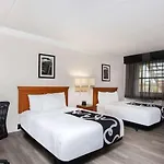 Baymont By Wyndham Fort Myers Central