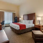 Comfort Inn & Suites Airport