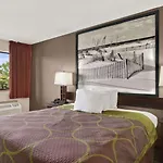 Super 8 By Wyndham Fort Myers
