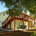 Star Apartments
