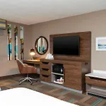Hampton Inn & Suites Fort Myers-Colonial Boulevard