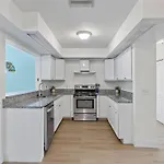 Secluded Backyard Home With Hot Tub & Pool - 3Br & 2B