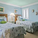 Gorgeous Renovated Residence In Upscale Sanibel Harbour Tower