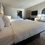 Days Inn By Wyndham Fort Myers