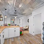 Elegant Private Old South Florida Estate New Sleeps 18 To 20 Large Families Retreat Weddings Reunions Nanny Quarters