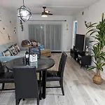 1St Floor, Davis Lake View Condo, Minutes To Sanibel