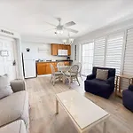 Lighthouse Resort: Inn & Suites