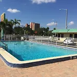 Golf View Motel