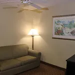 Baymont By Wyndham Fort Myers Airport