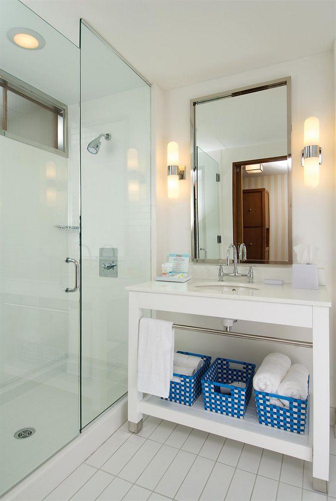 Four Points By Sheraton Myers Airport Hotel 3*