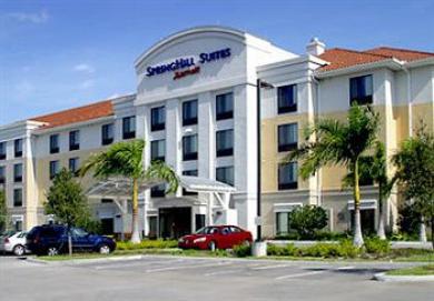 Springhill Myers Airport 3*