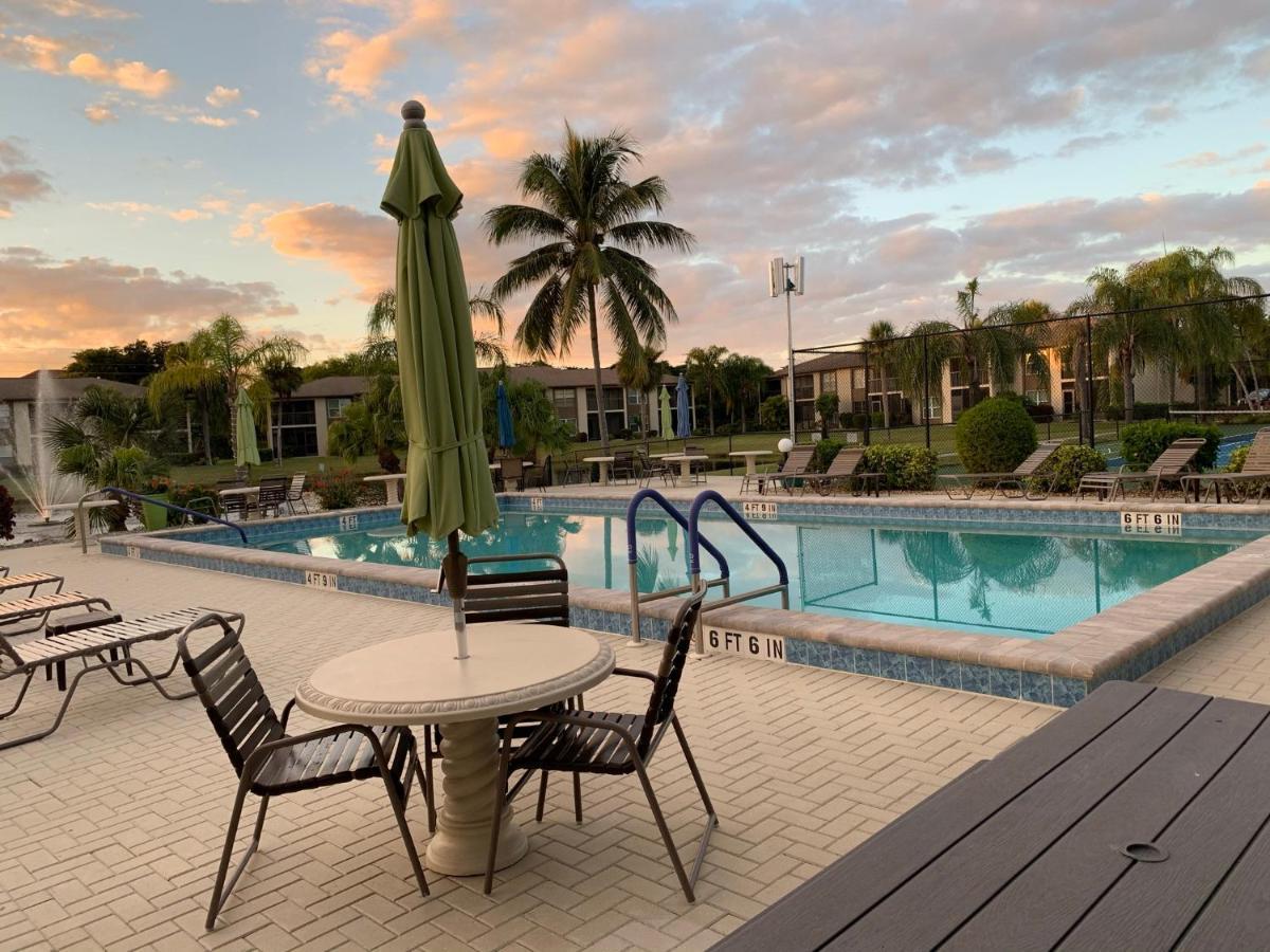 1st Floor, Davis View Condo, Minutes To Sanibel * Fort Myers