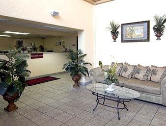 Inn Quality Myers - Cape Coral 2*
