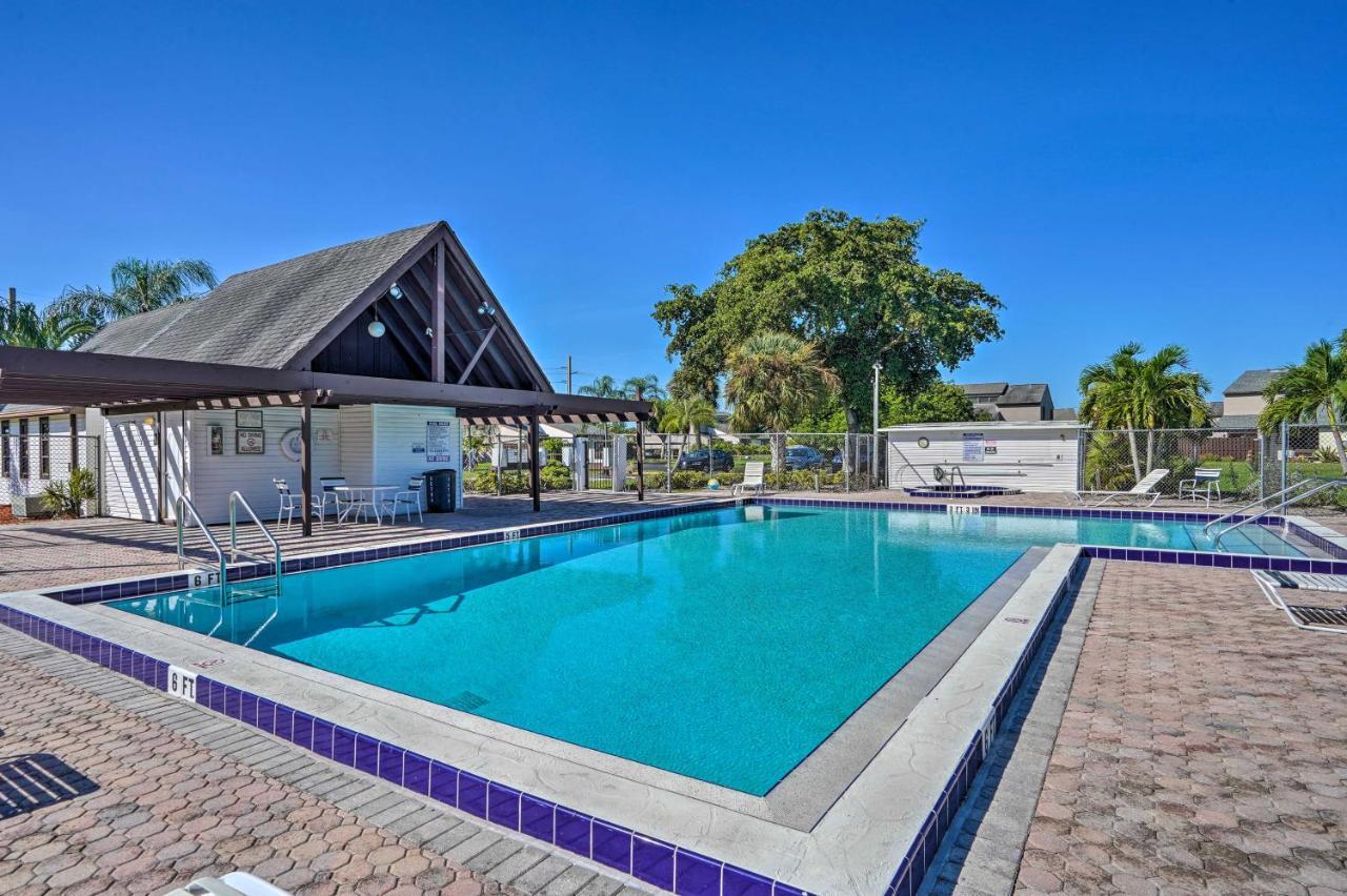 Holiday home Chic Myers Escape With Community Perks! *