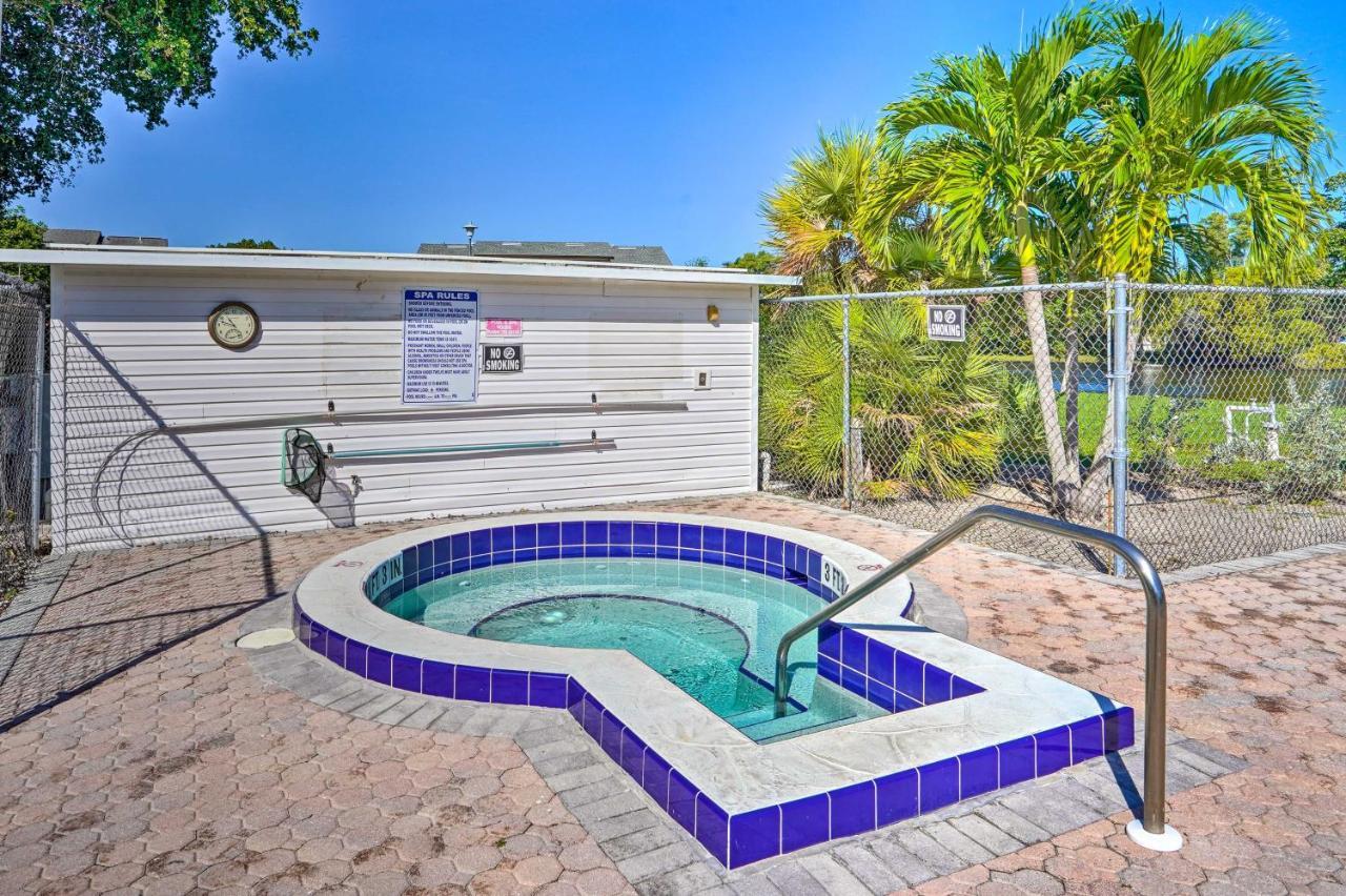 Holiday home Chic Myers Escape With Community Perks!