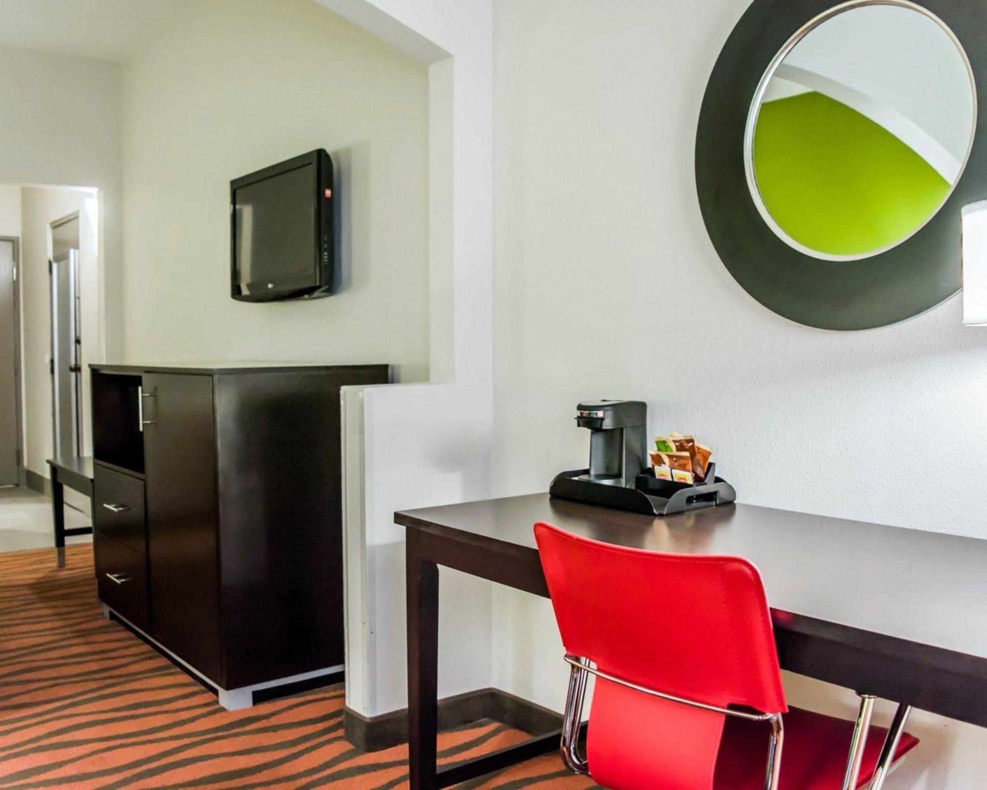 Hotel Quality Myers Airport I-75