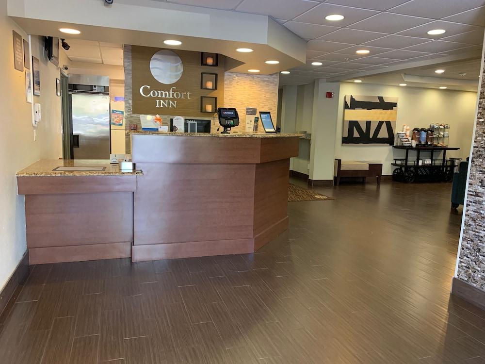 Inn Comfort Myers Northeast 2*