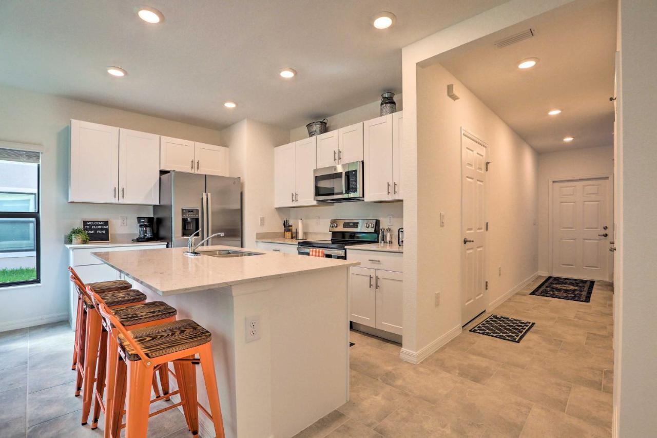 Brand New Myers Townhome Community Pool Holiday home Fort Myers