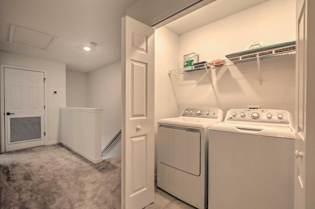 Holiday home Brand New Myers Townhome Community Pool