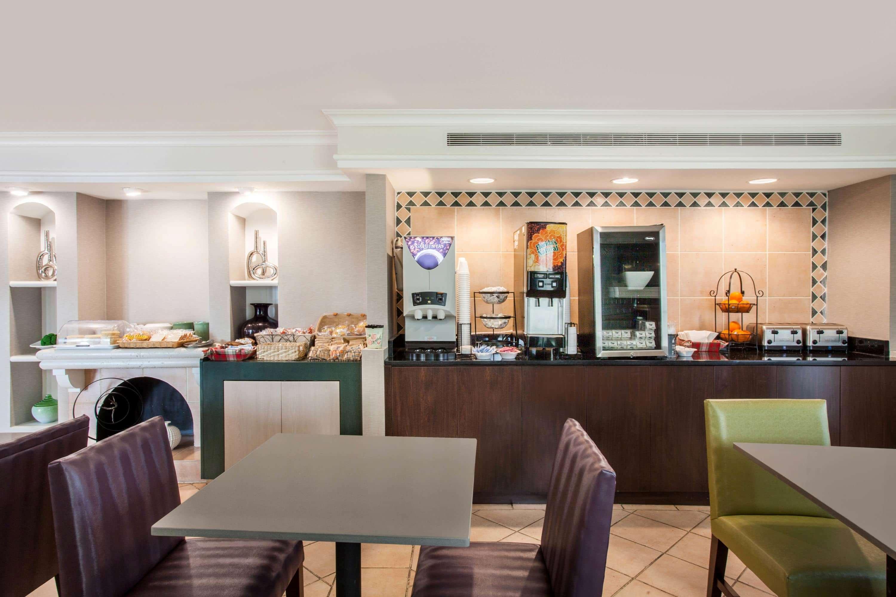 Hotel Baymont By Wyndham Myers Fort Myers