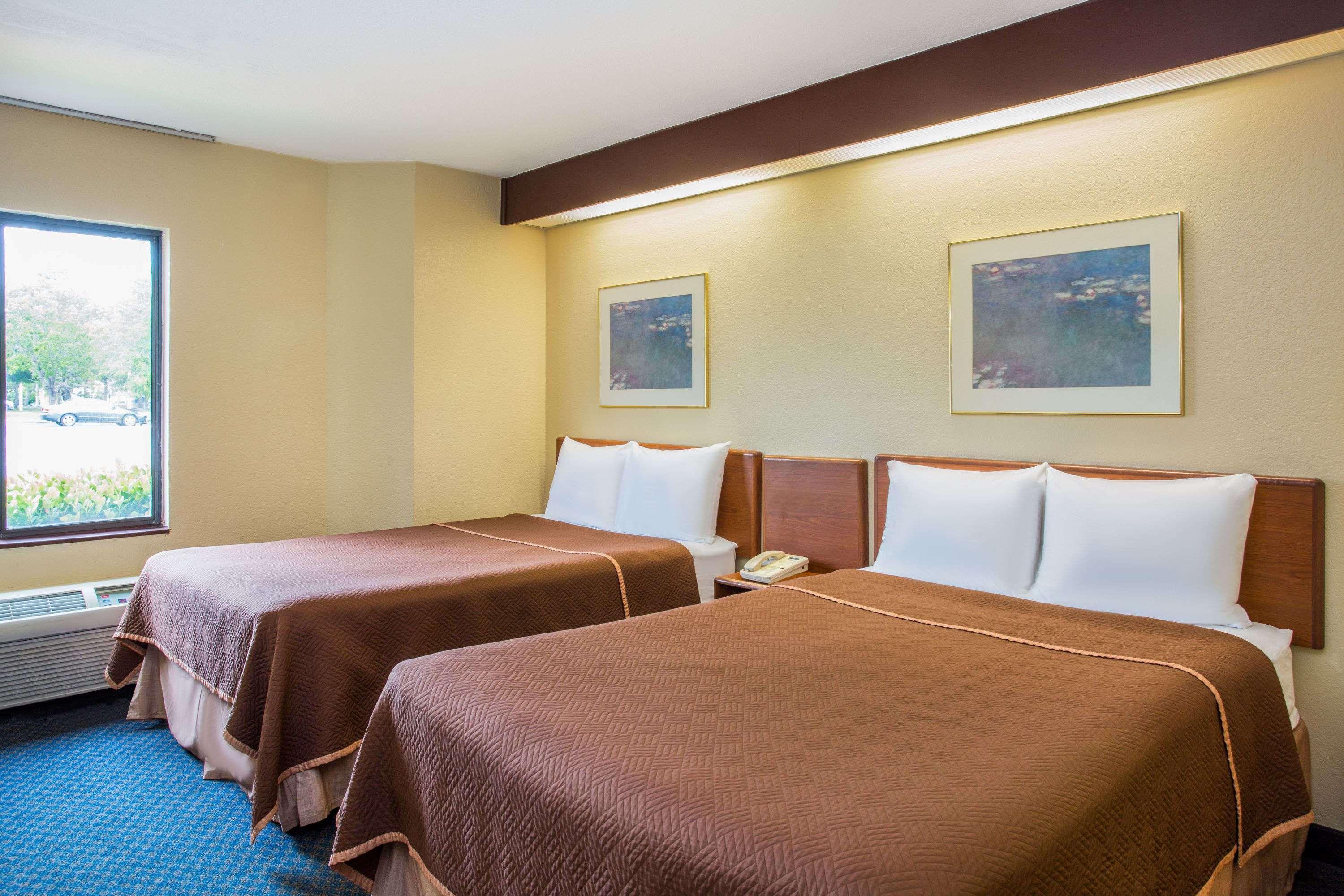 Travelodge By Wyndham Myers Airport 2* Fort Myers