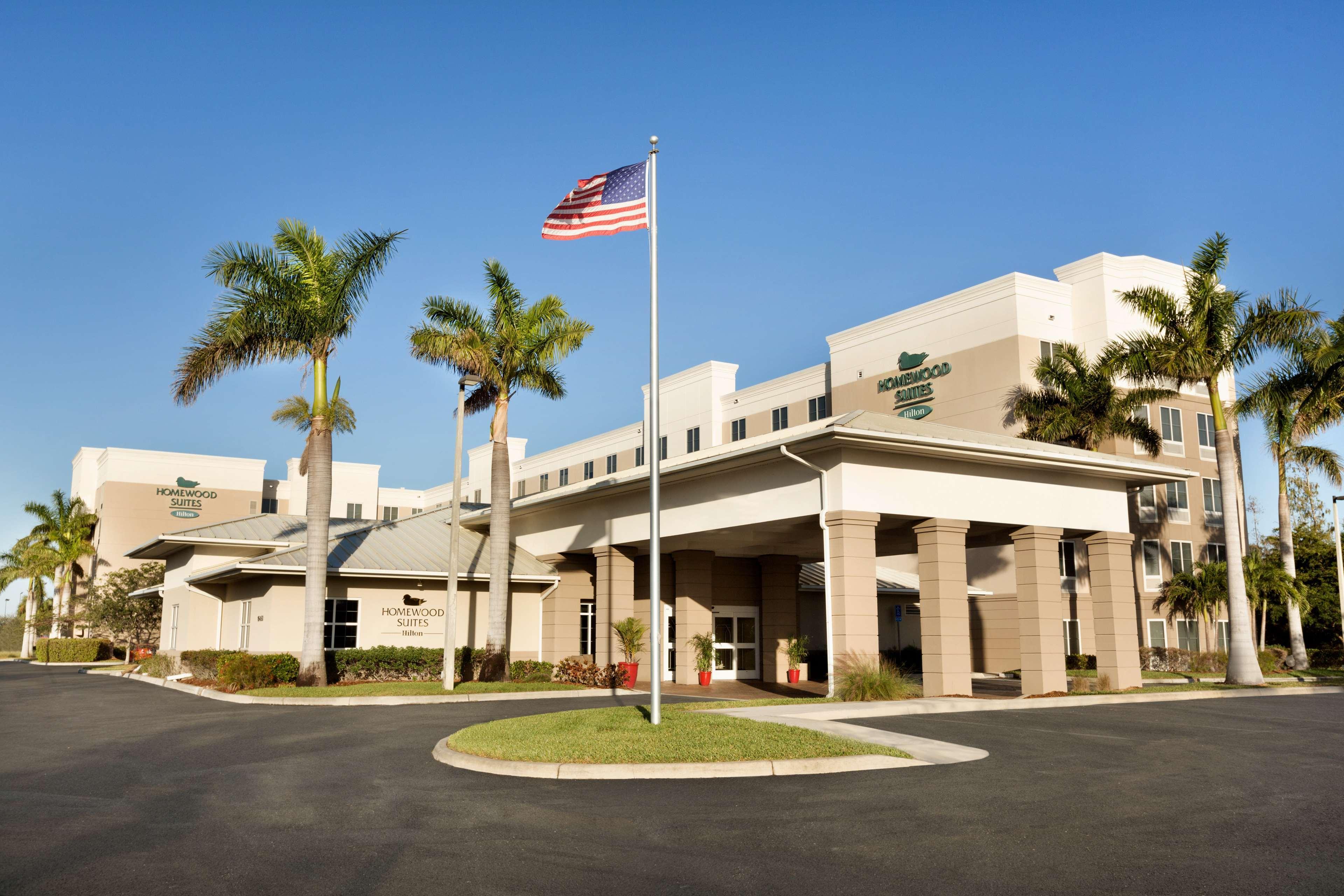 Homewood Myers Airport - Fgcu 3*