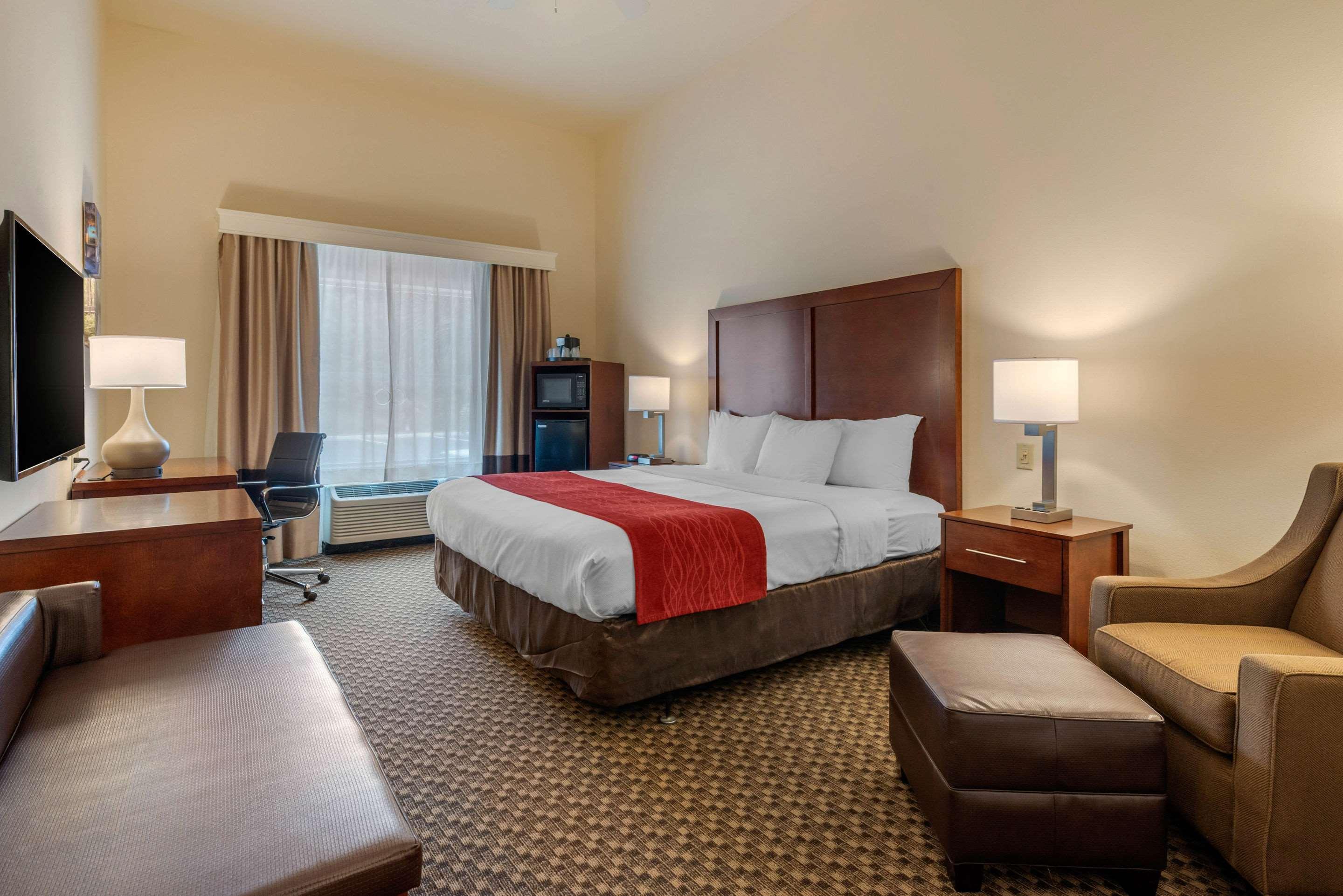 Comfort & Airport Fort Myers