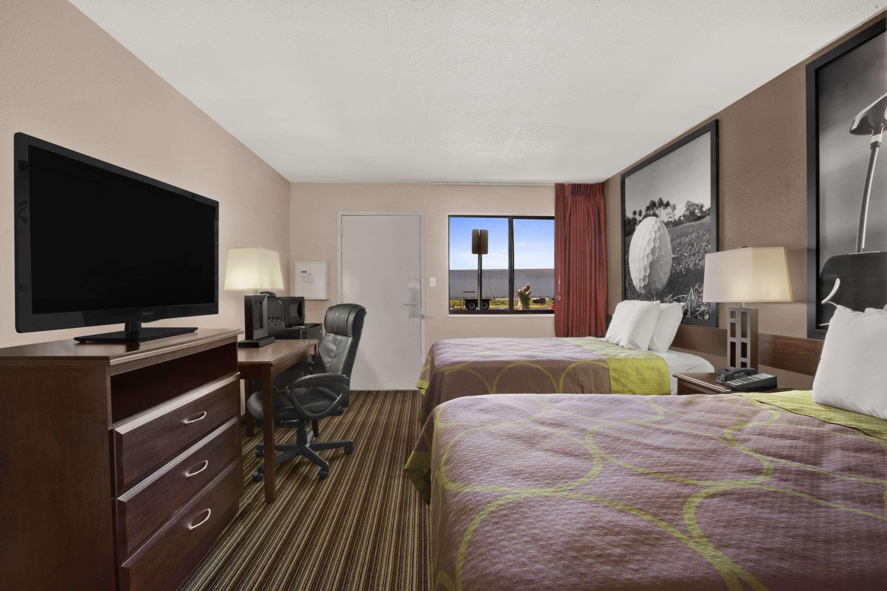 Super 8 By Wyndham Myers 2*