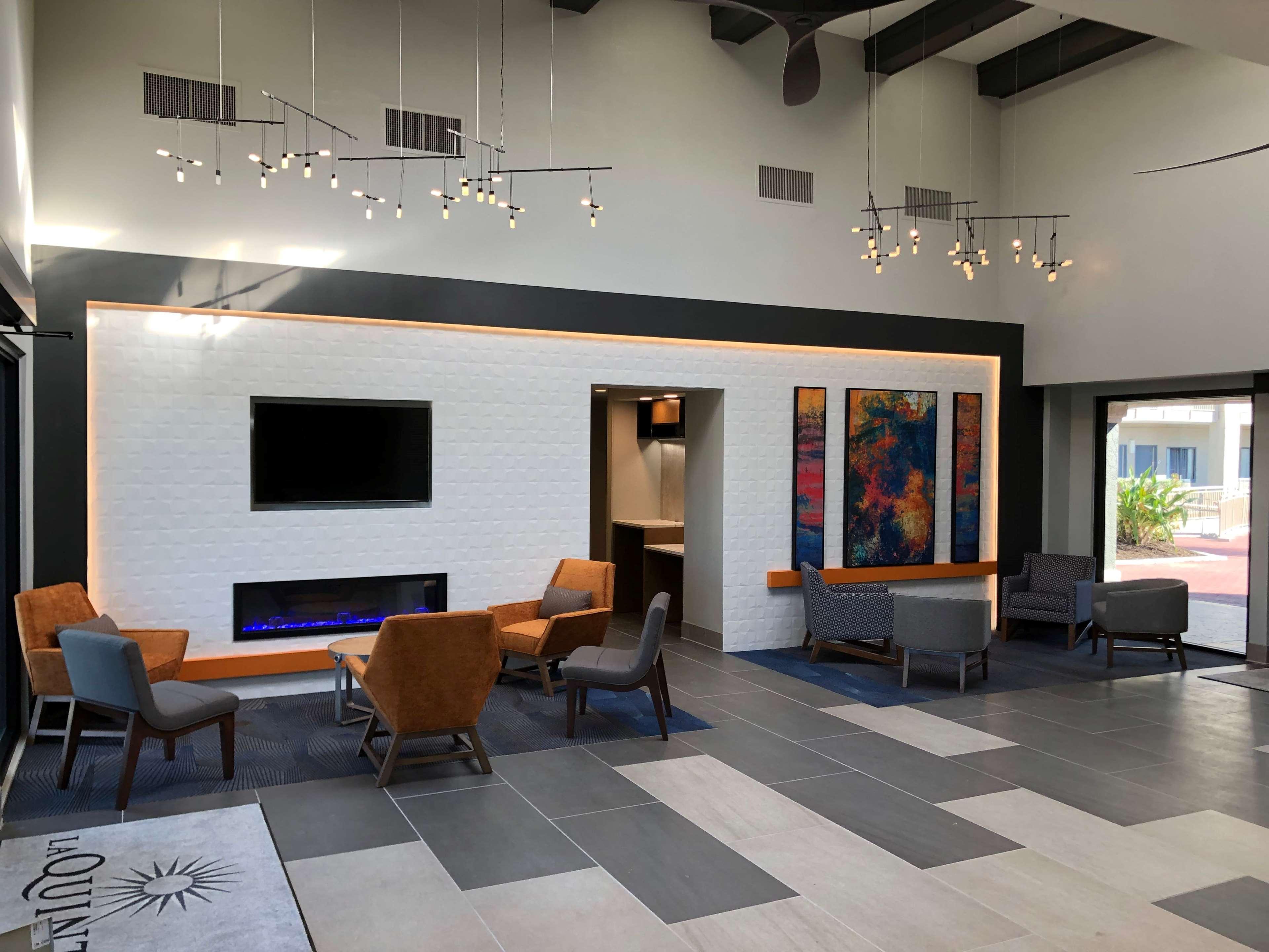 La Quinta By Wyndham Ft. Myers - Sanibel Gateway