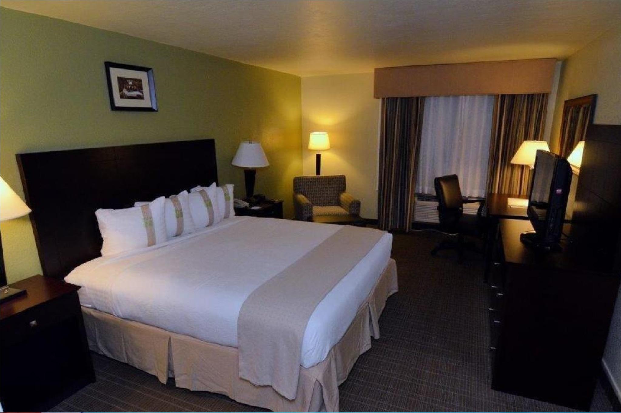 Hotel Holiday - - Downtown Area By Ihg