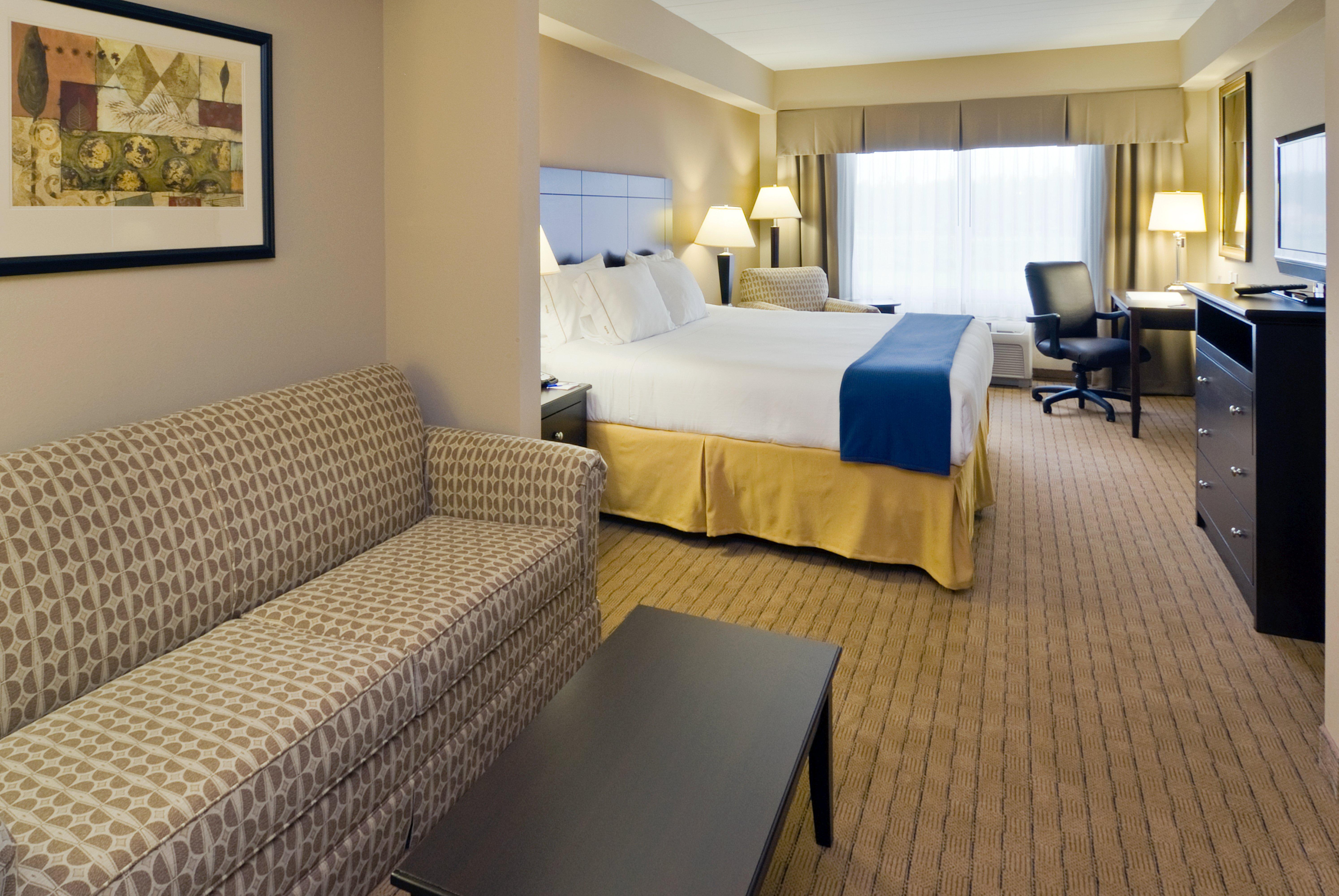 Express & Myers East - The Forum By Ihg Hotel 2*
