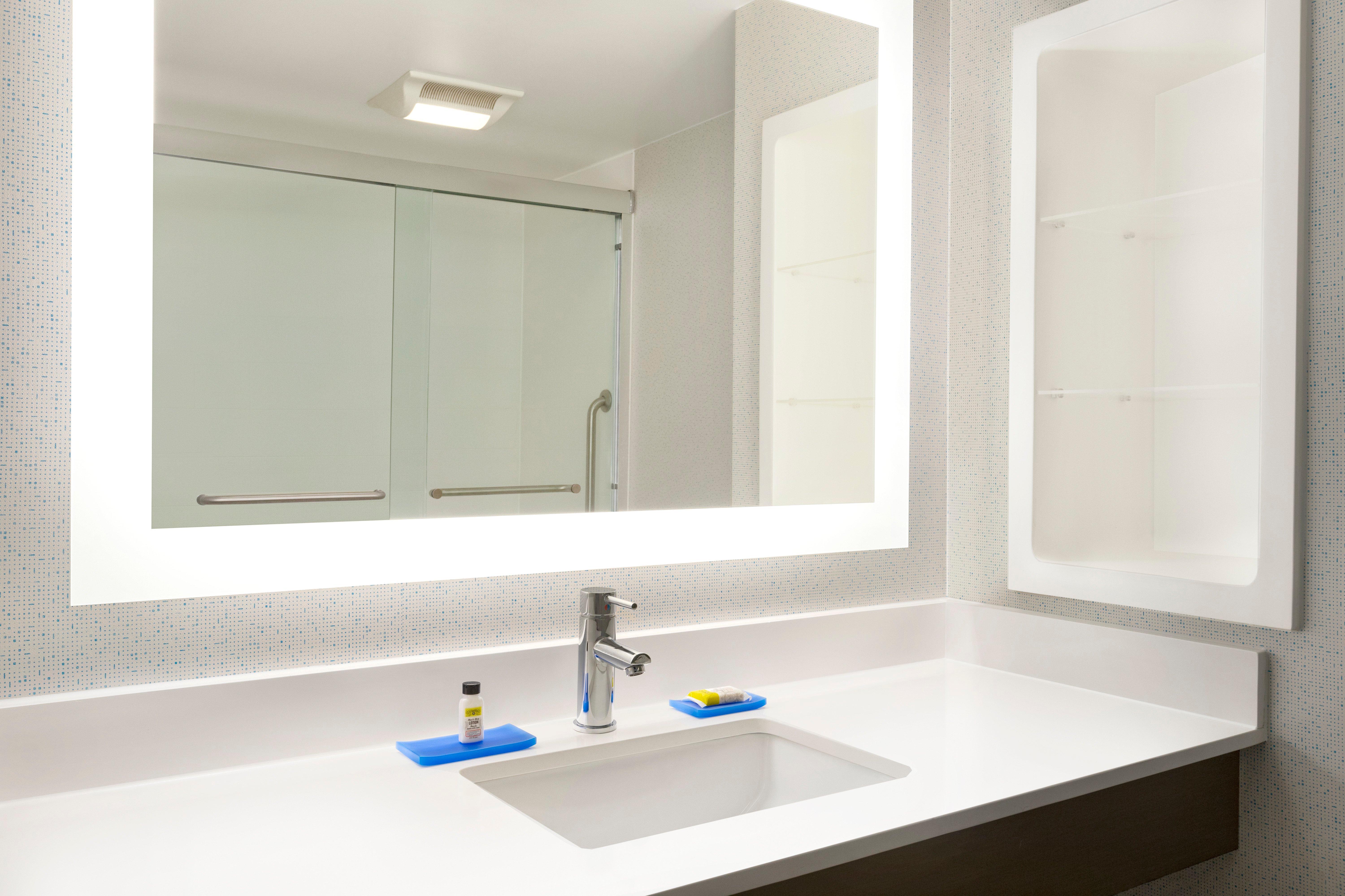 Express & Myers East - The Forum By Ihg 2* Fort Myers
