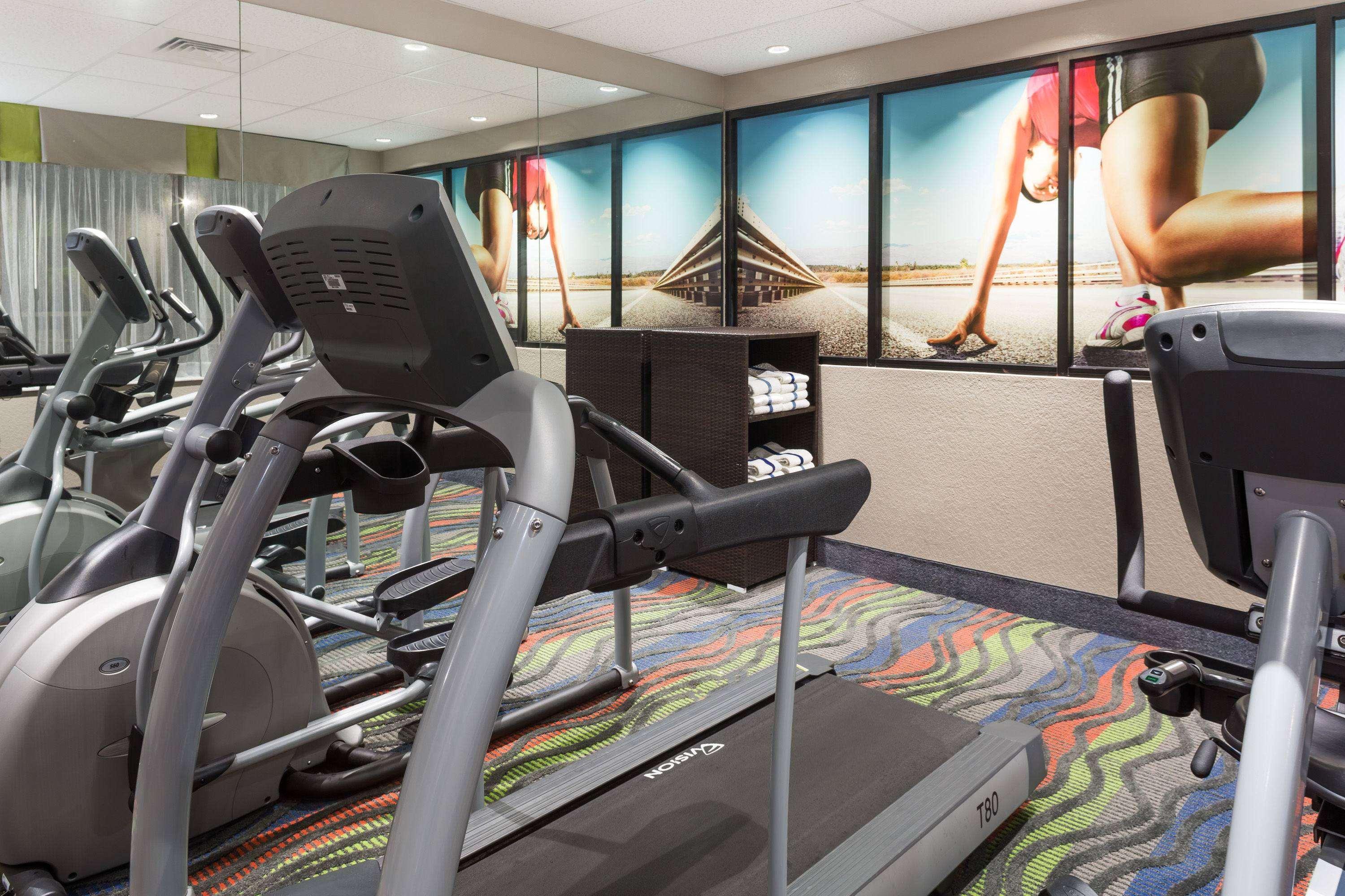 Hotel Days & By Wyndham Myers Near Jetblue Park 3*