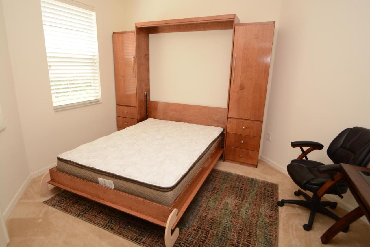Holiday home Lucaya 102