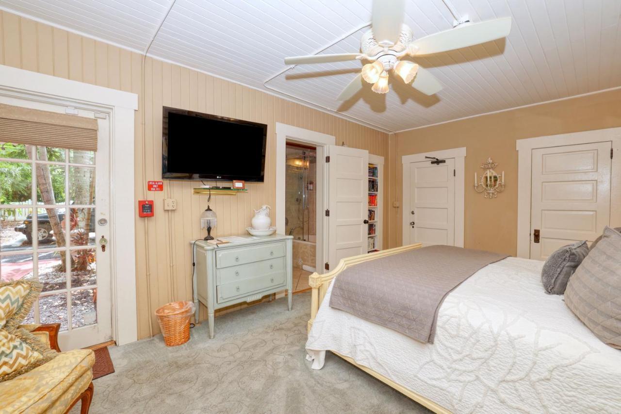 The Hibiscus House Of Myers Inn Fort Myers
