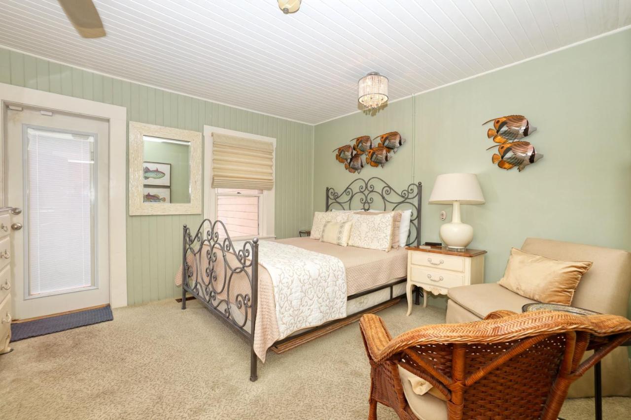 The Hibiscus House Of Myers Inn 3*