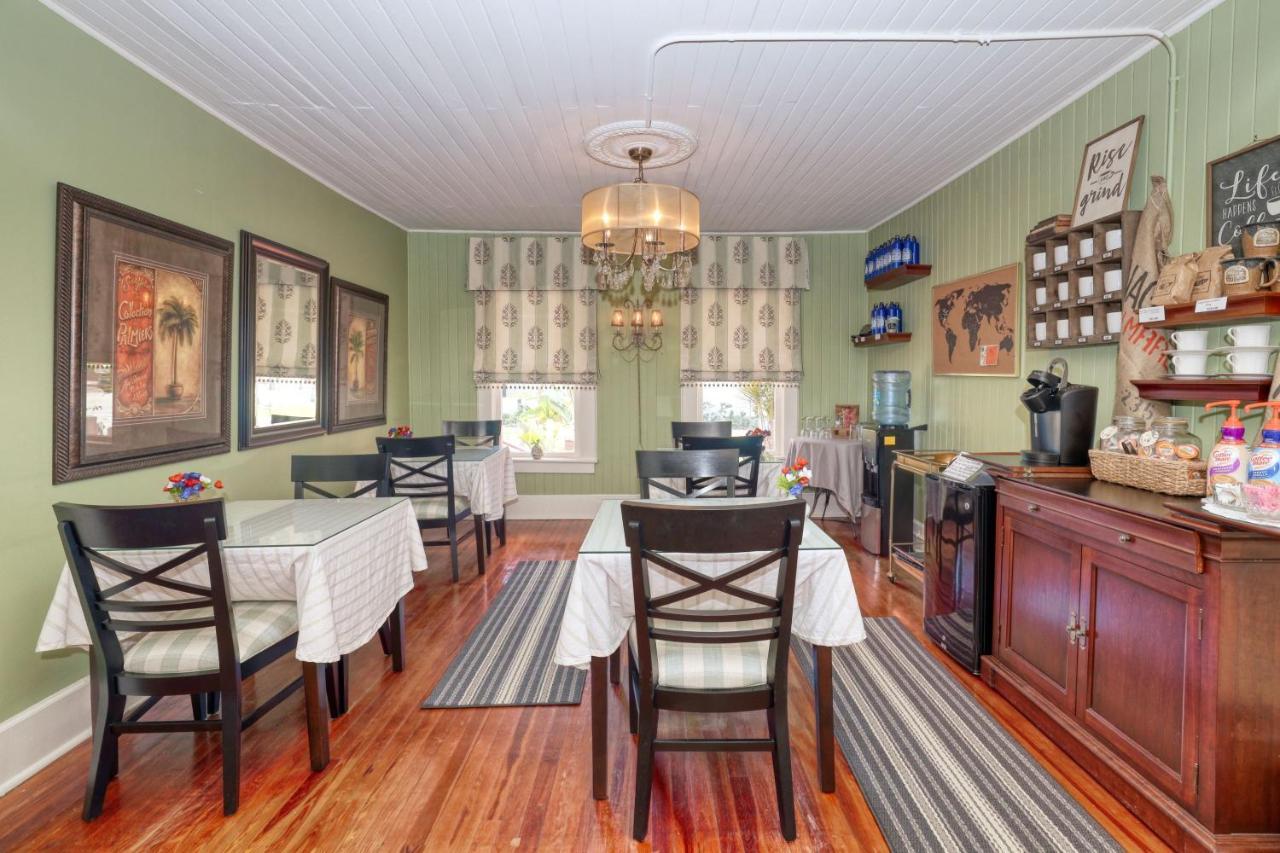 The Hibiscus House Of Myers Inn Fort Myers
