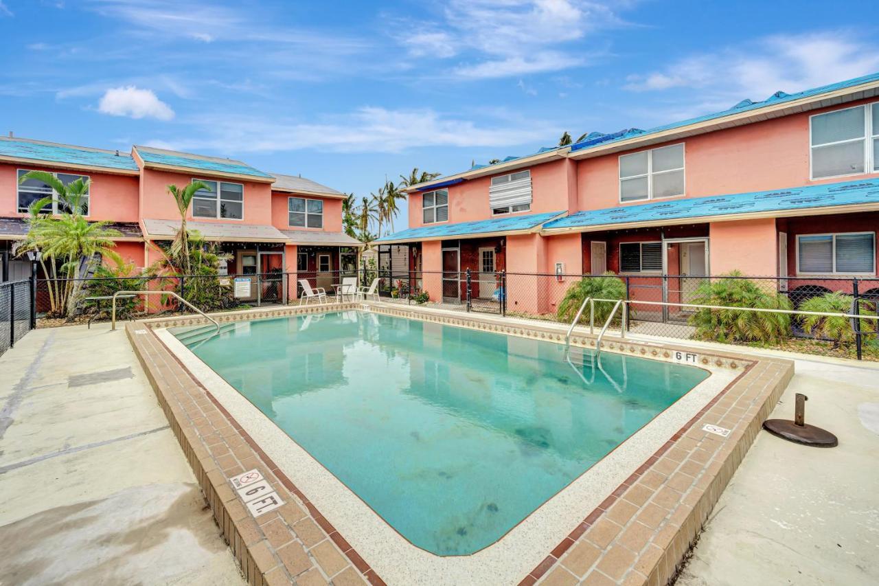 Myers Retreat Hotel Fort Myers