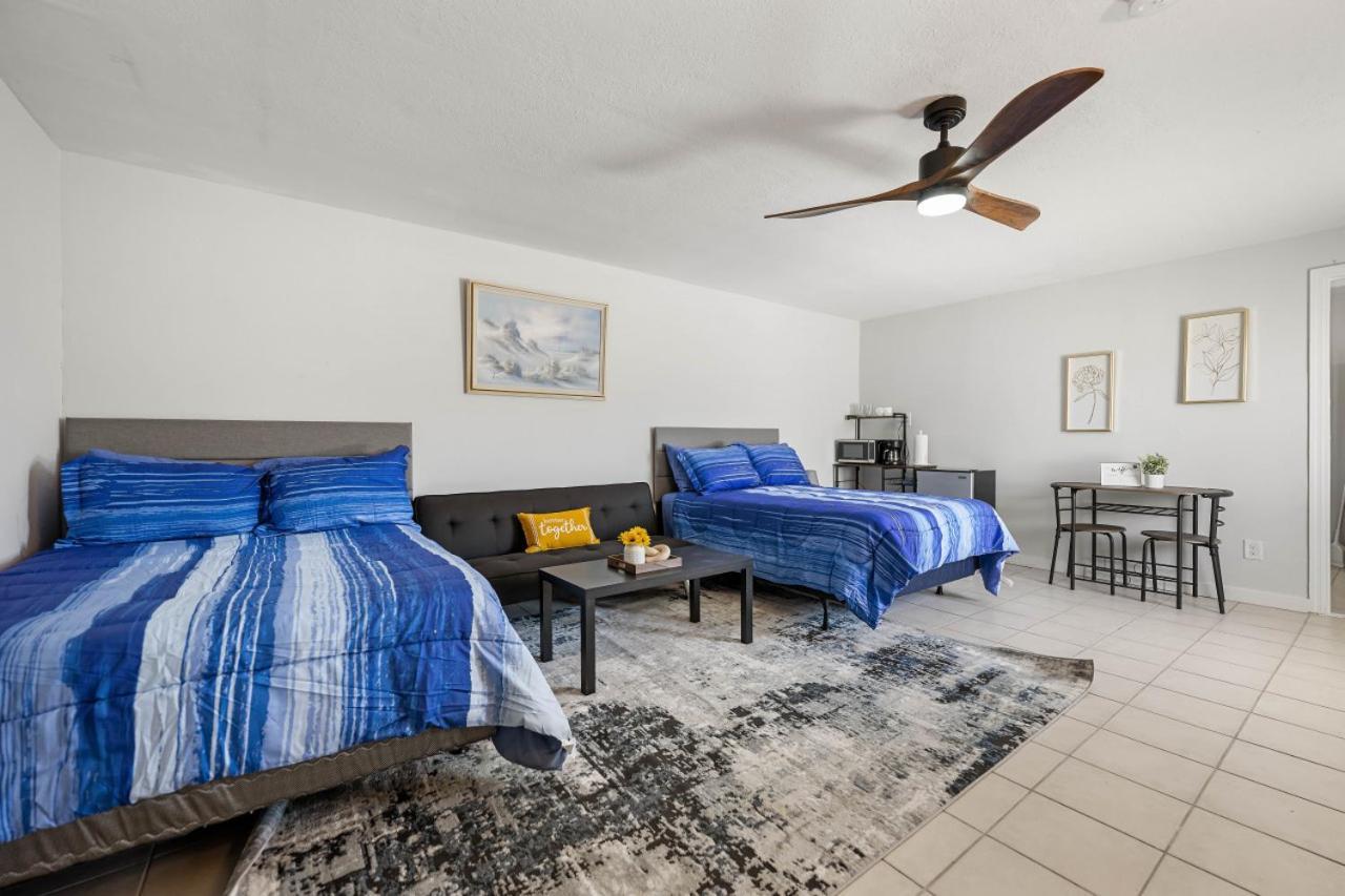 2 Bed With Pool, Close To Beach! Bbq Grills & Patio * Fort Myers