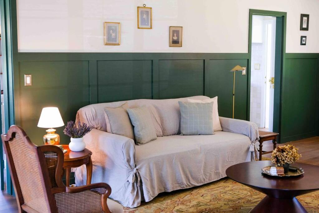 Holiday home Cozy Renovated Vintage Modern House Downtown!