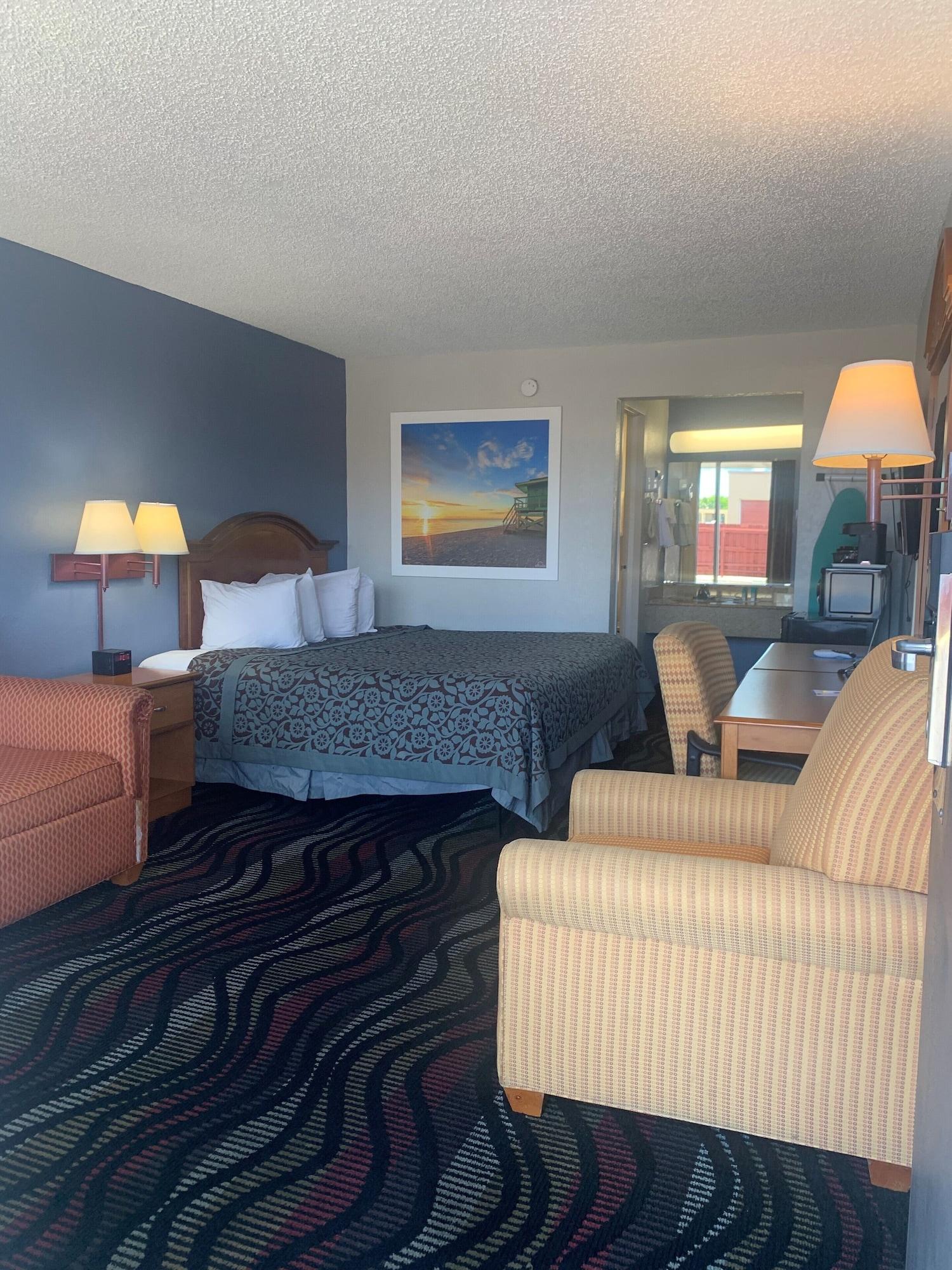Hotel Days By Wyndham Myers 2*