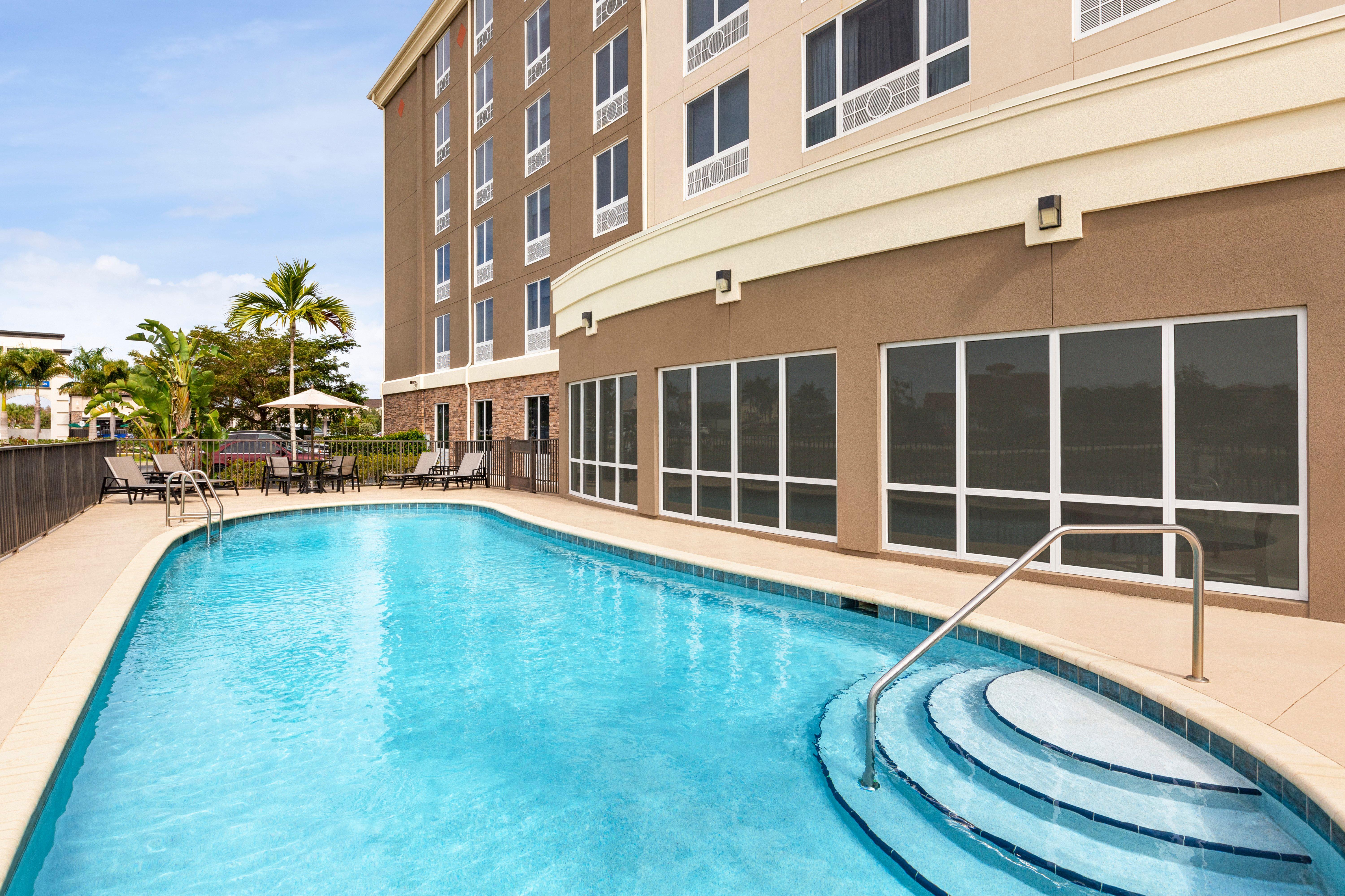 Express & Myers East - The Forum By Ihg 2*