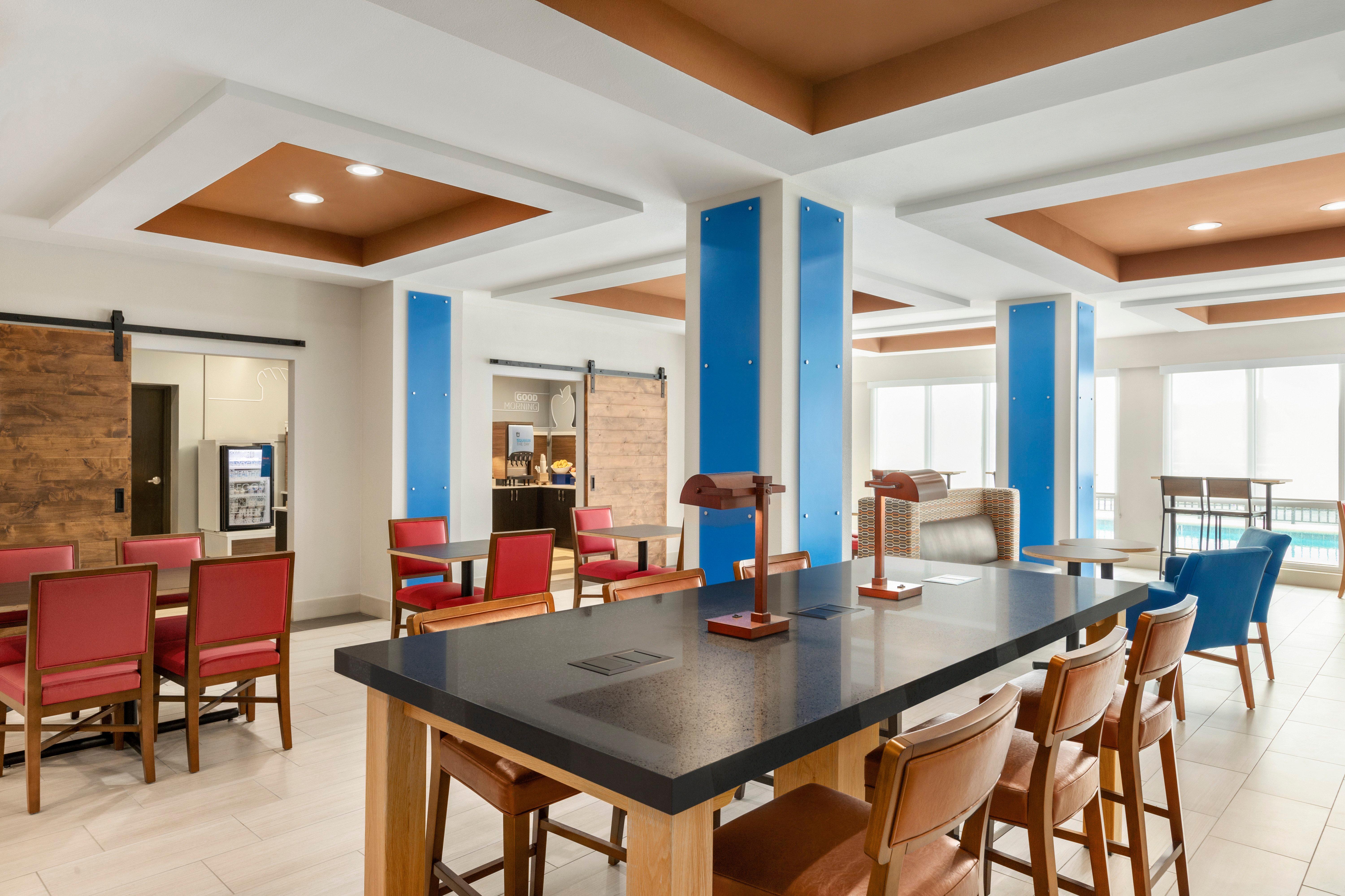 Express & Myers East - The Forum By Ihg 2*