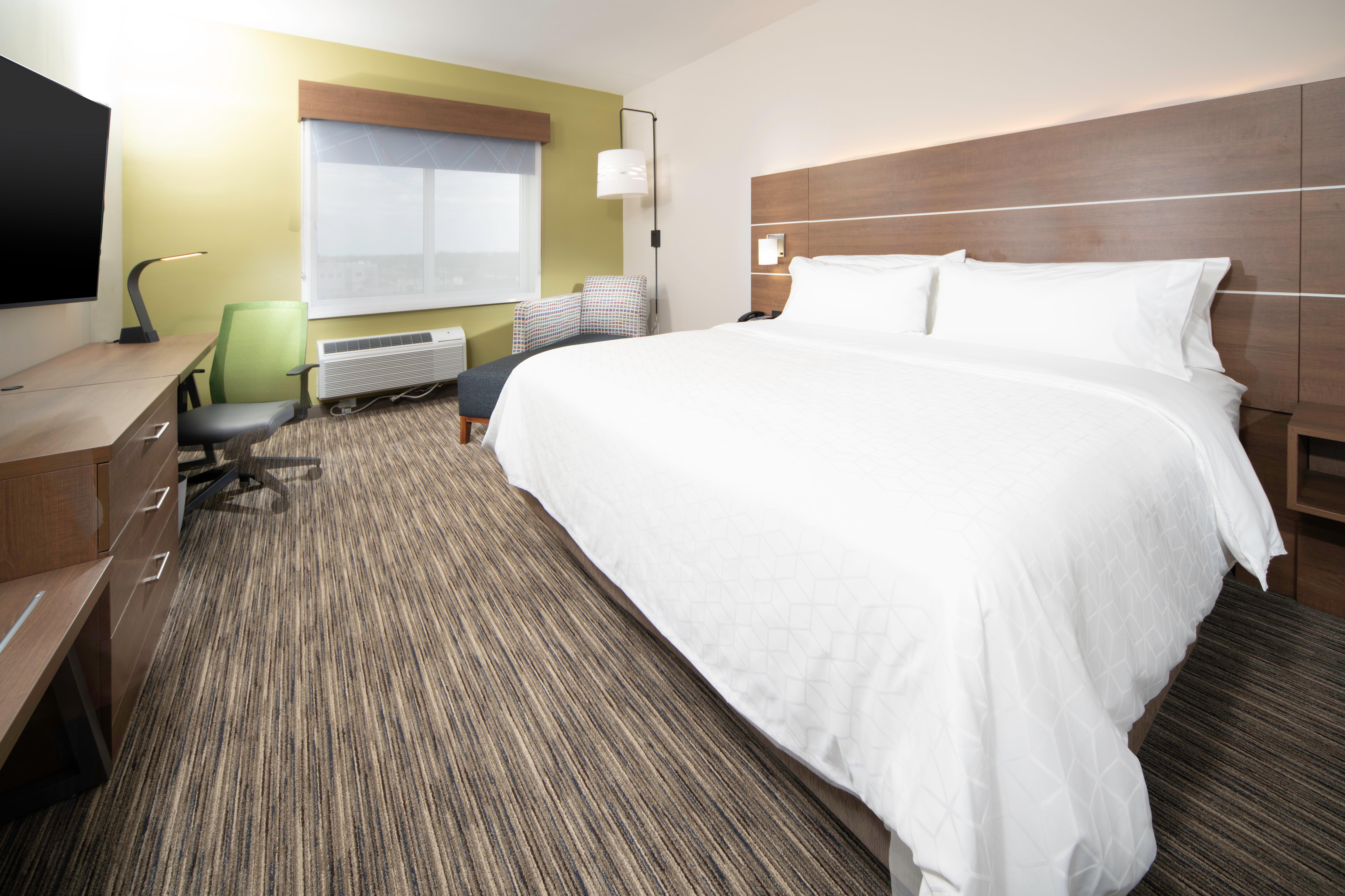 Hotel Express & - Myers Airport By Ihg 3*