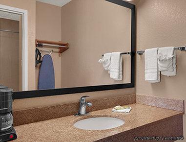 Super 8 By Wyndham Myers Fort Myers