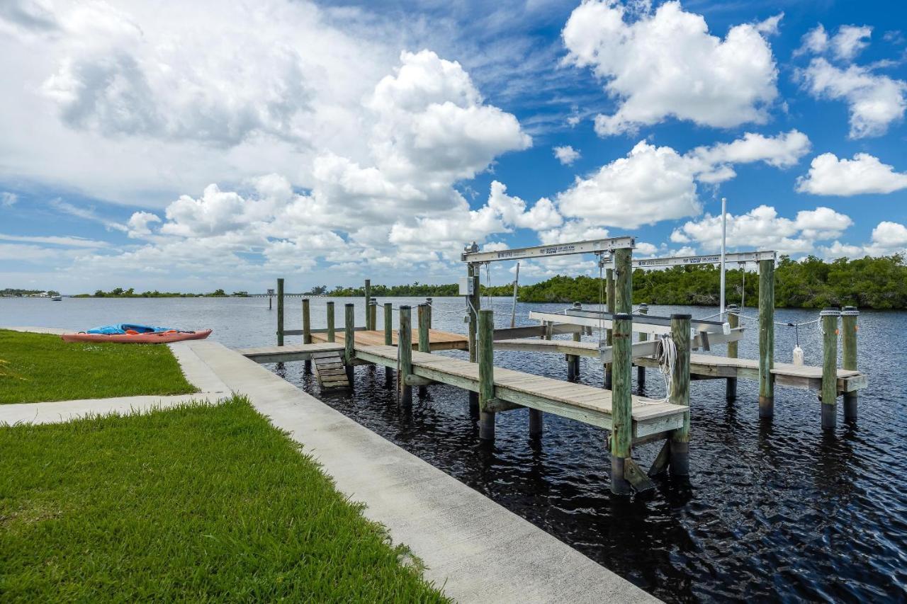 Heaven Found! Stunning River Views & Pool - Island Sunset - Roelens Vacations Holiday home *