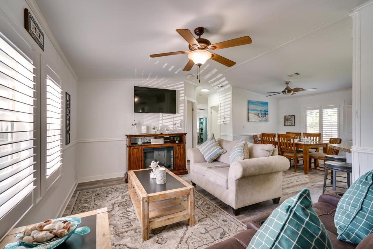Holiday home Sunny Myers With Screened-in Porch And Grill Fort Myers
