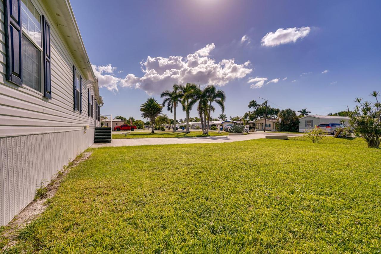 Sunny Myers With Screened-in Porch And Grill * Fort Myers