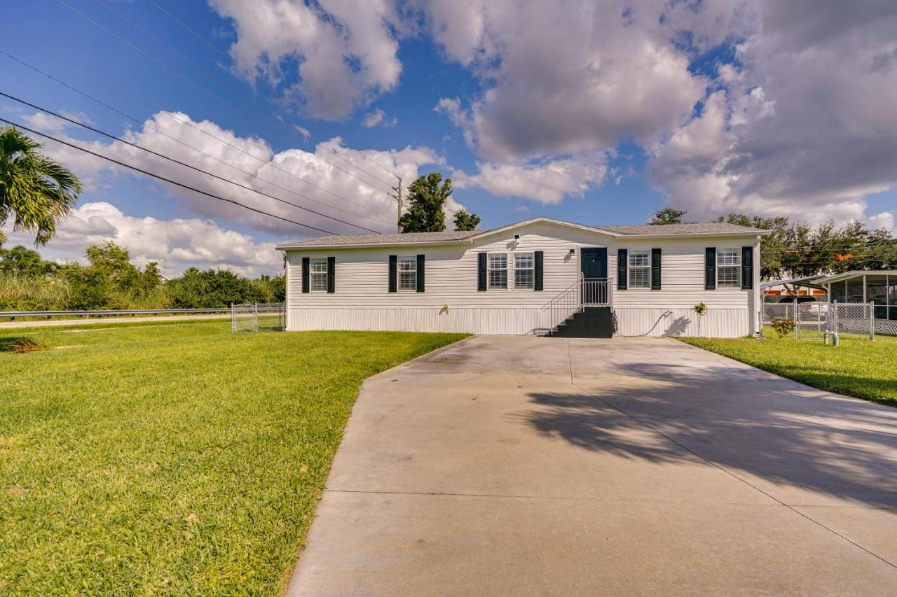 Holiday home Sunny Myers With Screened-in Porch And Grill Fort Myers