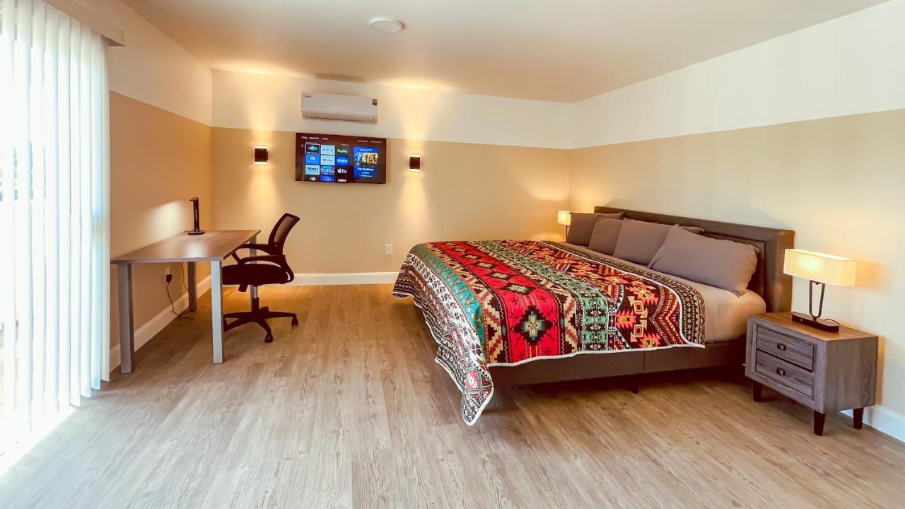 White Orchid Guest house *